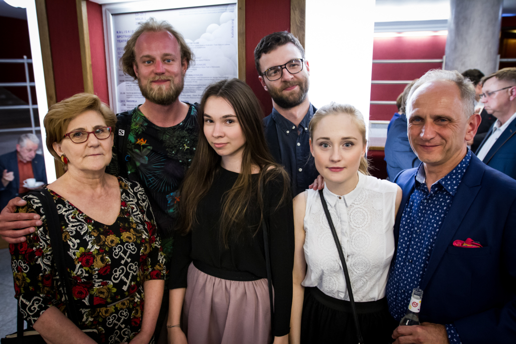 IMG_170521_211834_2681240901_3276